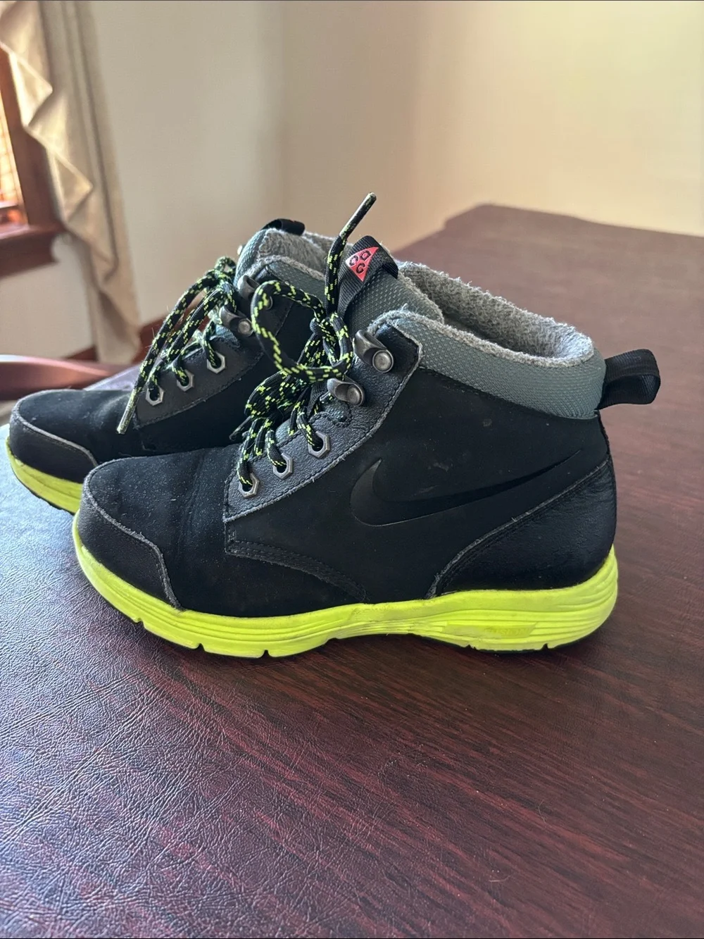 Nike ACG durable kids